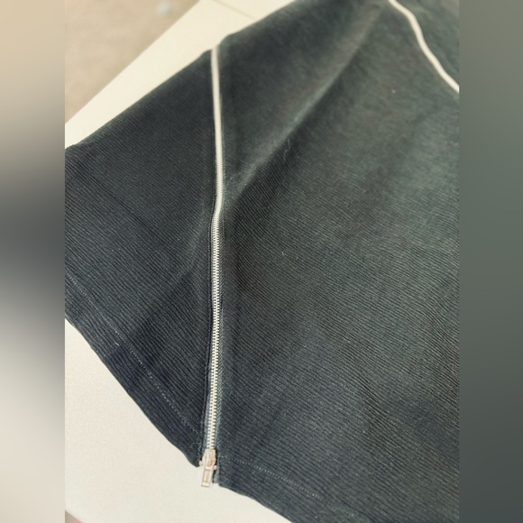 Sugar Lips Sleevless Dress With Zipper Accent Sheath Stretch Black SZ LARGE NWT - Picture 6 of 13